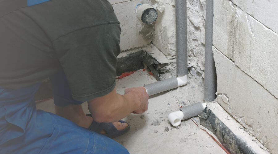 Expert burst pipe repair services in Fort Meade, FL